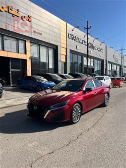 نيسان ألتيما